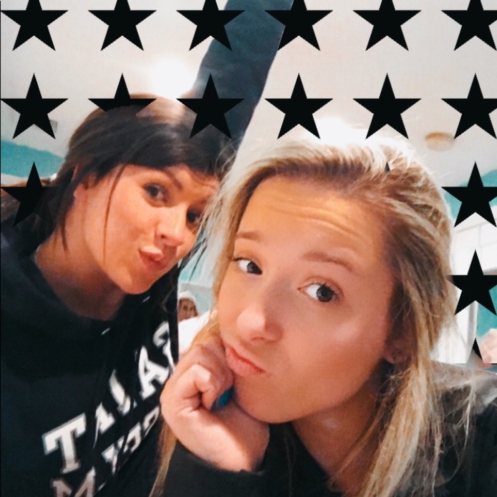 Meet your Posher, Laina